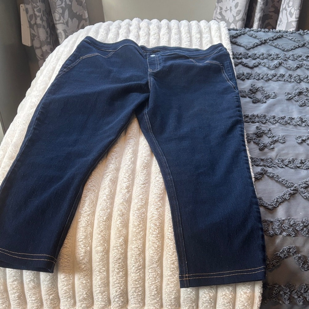 HUE Indigo Blue Jeans large. NEW!